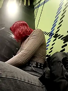 Frost foxy online show from March 4, 2025, 5:32 am