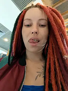 Frost foxy online show from September 28, 2025, 2:40 am