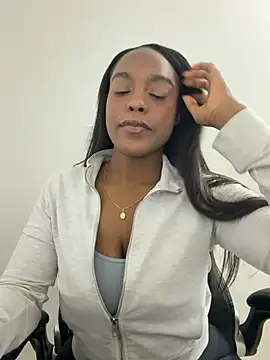 Emma jonness online show from April 21, 2026, 11:50 am