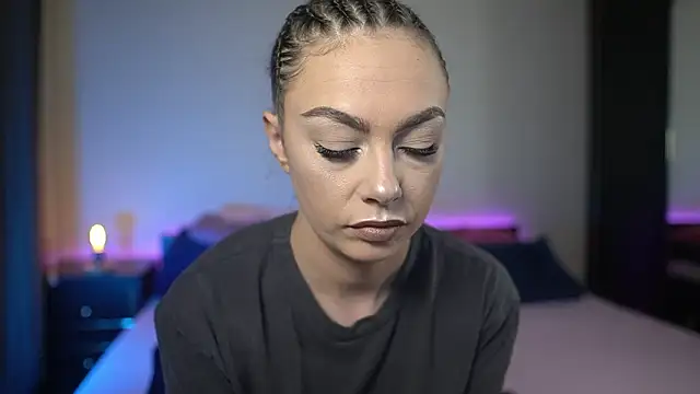 TiffanyPierce online show from February 3, 2026, 9:09 pm