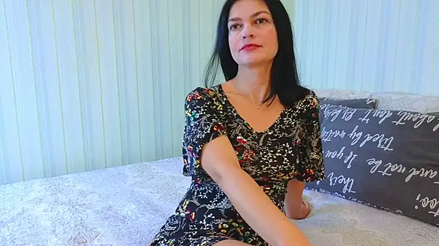  Lily  online show from November 5, 2025, 6:16 am