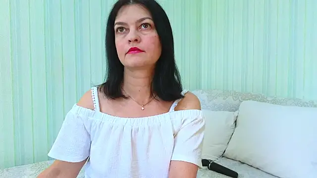Snapshot of _Lily_ chatting on April 29, 2026, 9:13 am Lily online show from April 29, 2026, 9:13 am