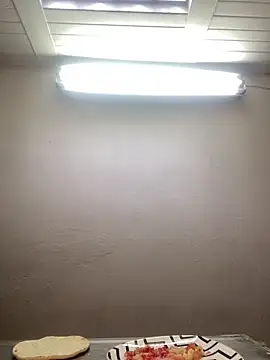 AlondraDiossa03 online show from October 3, 2025, 3:24 pm