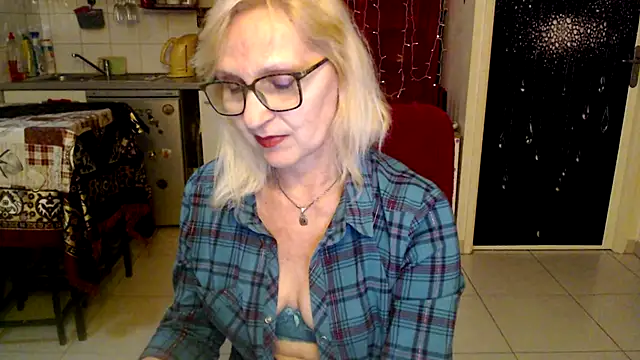 Snapshot of Ala-N-Dala chatting on March 18, 2026, 3:09 am Ala-N-Dala online show from March 18, 2026, 3:09 am