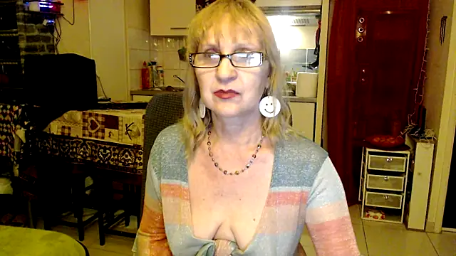 Snapshot of Ala-N-Dala chatting on February 18, 2026, 5:27 am Ala-N-Dala online show from February 18, 2026, 5:27 am