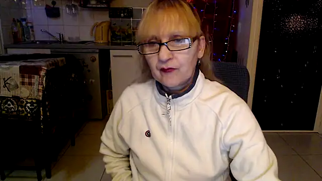 Snapshot of Ala-N-Dala chatting on March 10, 2026, 4:38 am Ala-N-Dala online show from March 10, 2026, 4:38 am