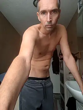 Snapshot of Geiler-boy313 chatting on February 8, 2026, 1:53 pm Geiler-boy313 online show from February 8, 2026, 1:53 pm