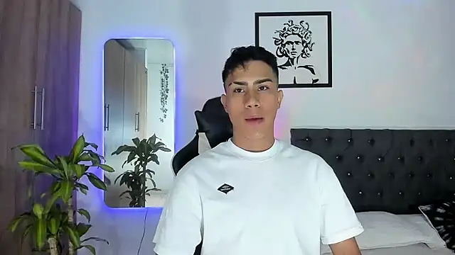 AlanNaughty online show from November 30, 2025, 11:16 pm