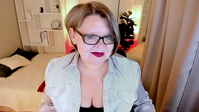 Shannonshine online show from May 27, 2026, 1:18 pm