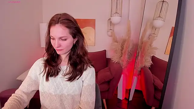 MirandaGlow online show from April 24, 2026, 5:42 am