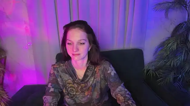 MirandaGlow online show from February 14, 2026, 5:40 am