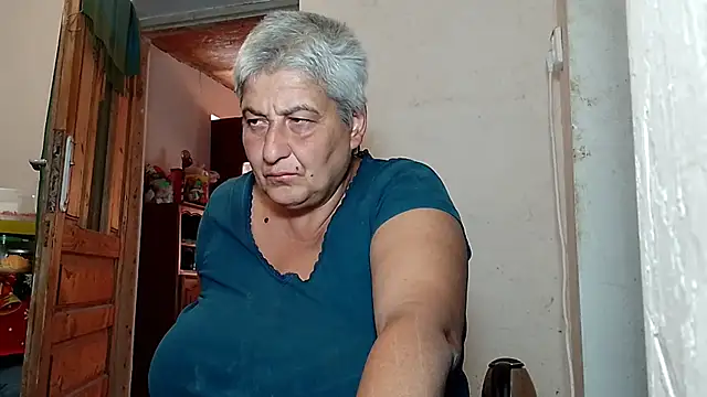 Snapshot of ExquisiteMature chatting on September 20, 2025, 11:04 am ExquisiteMature online show from September 20, 2025, 11:04 am