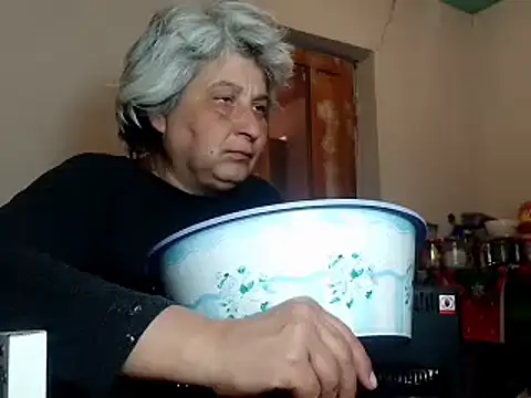 Snapshot of ExquisiteMature chatting on March 10, 2025, 9:45 am ExquisiteMature online show from March 10, 2025, 9:45 am