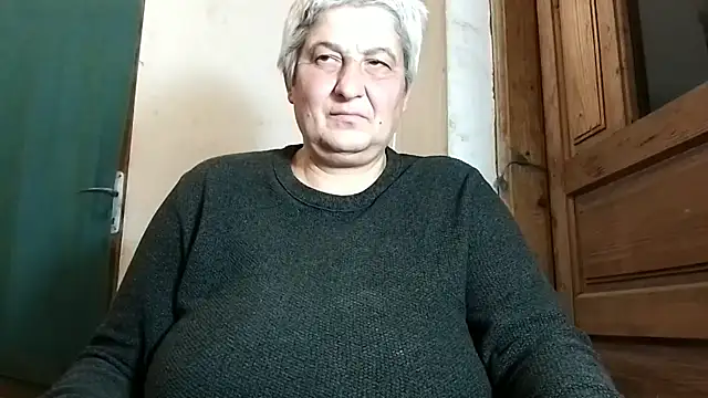 Snapshot of ExquisiteMature chatting on October 19, 2025, 9:17 pm ExquisiteMature online show from October 19, 2025, 9:17 pm