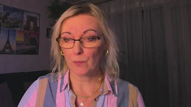 vanessa chat online show from February 2, 2026, 4:17 pm