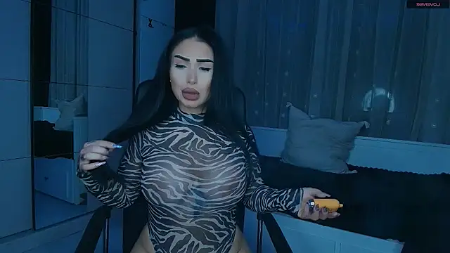 mistress meryem online show from March 6, 2026, 10:27 pm