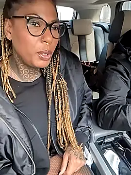 DarkDea online show from November 10, 2025, 10:42 am