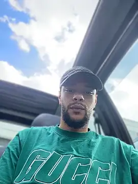 Lionayowe online show from April 14, 2026, 2:00 pm