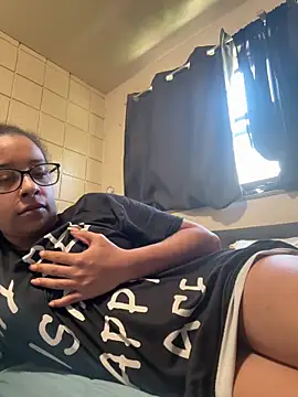 Alliejay online show from April 21, 2026, 6:36 pm