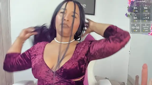 paola ih online show from March 20, 2025, 1:48 pm