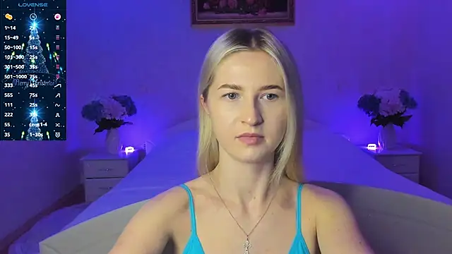 AnnaCarrera online show from December 16, 2025, 8:46 pm