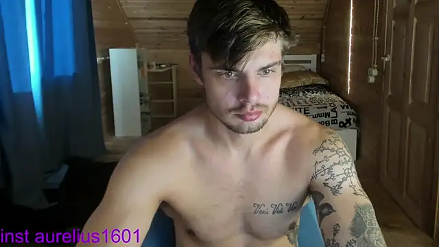 maks wolfis online show from September 8, 2025, 3:44 pm