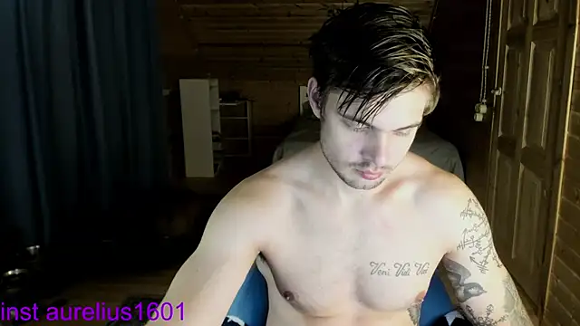 maks wolfis online show from September 25, 2025, 11:33 pm