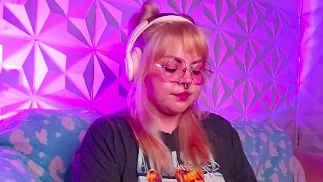 Satyn doll online show from September 26, 2025, 11:11 pm