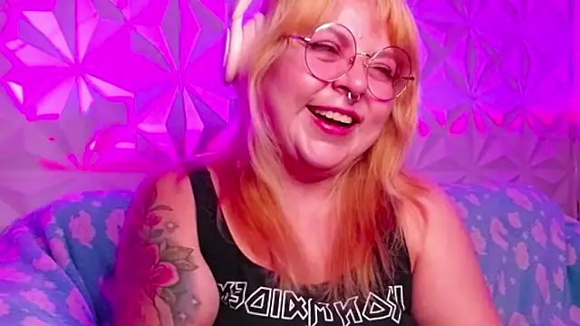 Satyn doll online show from September 30, 2025, 11:11 pm