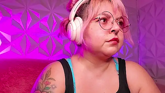 Snapshot of Satyn_doll chatting on February 26, 2026, 1:49 am Satyn doll online show from February 26, 2026, 1:49 am