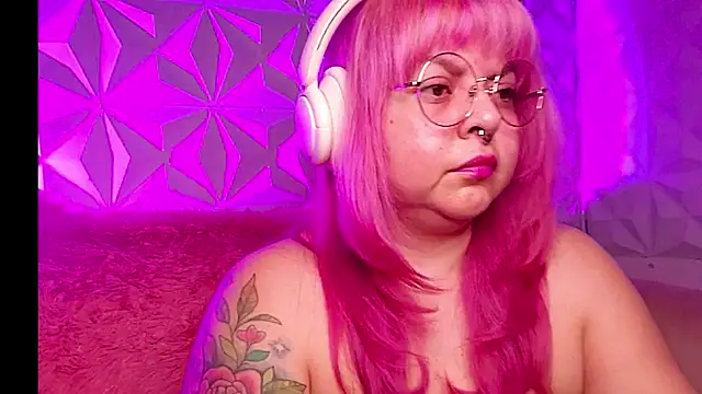 Snapshot of Satyn_doll chatting on February 14, 2026, 3:51 am Satyn doll online show from February 14, 2026, 3:51 am