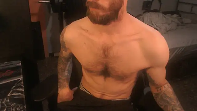 SexxxyLouis online show from May 6, 2026, 7:23 am