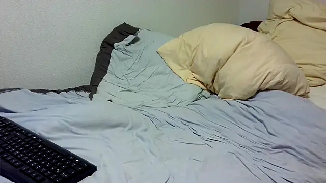 shymanhn online show from December 4, 2024, 8:23 pm