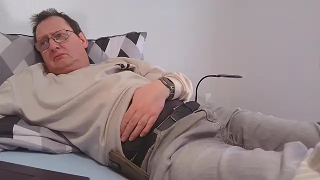 shymanhn online show from March 4, 2026, 12:35 pm