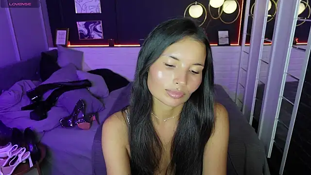 ErikaSoft online show from March 11, 2025, 8:52 am