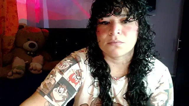 ANGELIQUE KLANE online show from November 23, 2025, 5:56 pm