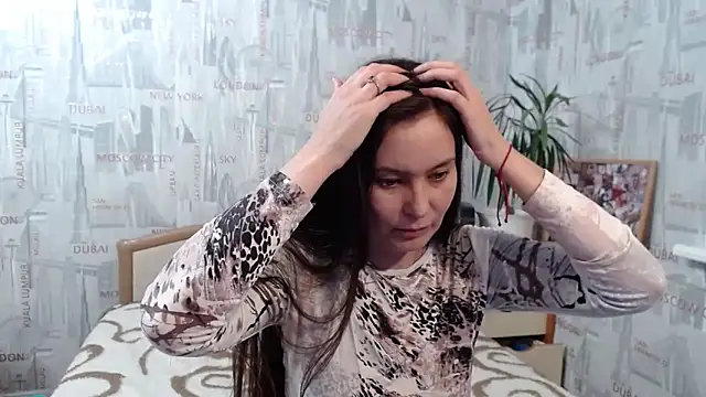 GinaQSoul online show from December 18, 2025, 10:41 am