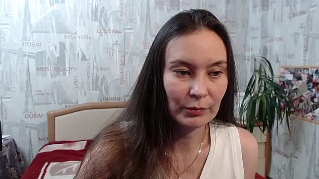 Snapshot of GinaQSoul chatting on January 22, 2025, 5:28 pm GinaQSoul online show from January 22, 2025, 5:28 pm