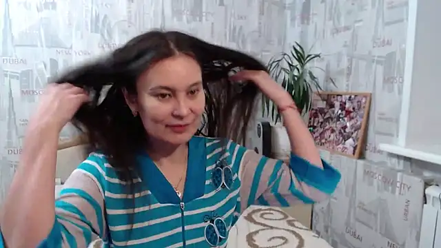 GinaQSoul online show from November 16, 2025, 12:54 pm