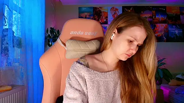 Snapshot of GoodWitch_ chatting on January 19, 2026, 9:57 am GoodWitch online show from January 19, 2026, 9:57 am