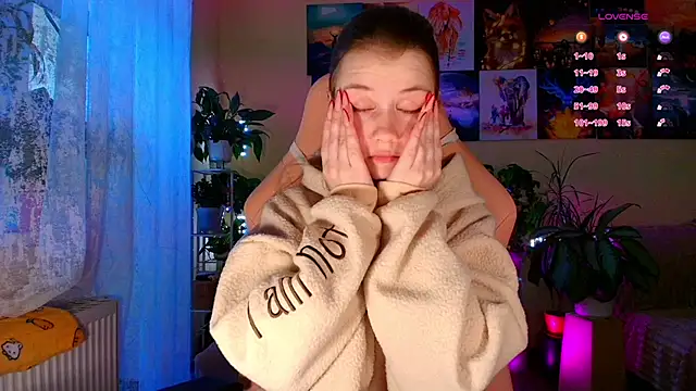 Snapshot of GoodWitch_ chatting on February 4, 2026, 9:37 am GoodWitch online show from February 4, 2026, 9:37 am