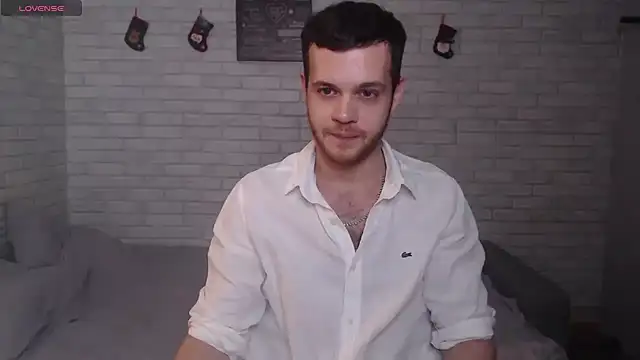 Snapshot of Alexxx_horny chatting on January 9, 2025, 2:40 pm Alexxx horny online show from January 9, 2025, 2:40 pm
