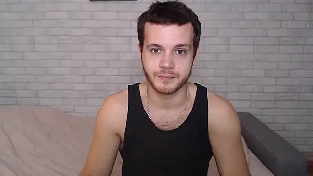 Snapshot of Alexxx_horny chatting on October 18, 2025, 1:46 pm Alexxx horny online show from October 18, 2025, 1:46 pm