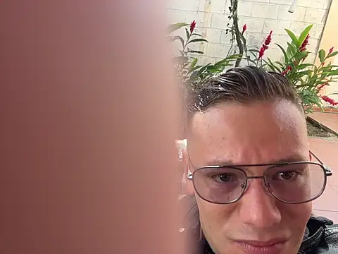 simon and david online show from December 14, 2025, 7:08 pm