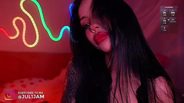 Snapshot of juli_jam chatting on July 19, 2026, 1:36 am juli jam online show from July 19, 2026, 1:36 am