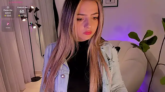 AmyWood online show from February 8, 2026, 10:07 pm