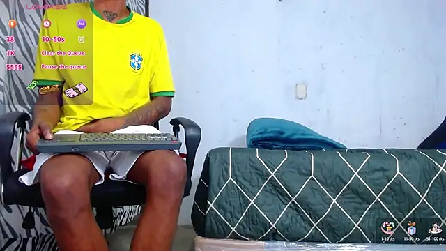 Snapshot of kilian_xx chatting on February 3, 2026, 4:32 am kilian xx online show from February 3, 2026, 4:32 am