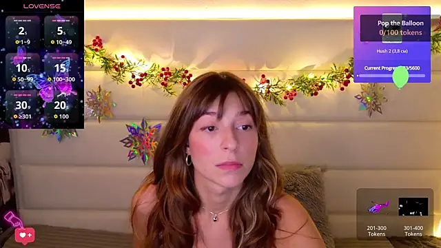 Fifi Kitty online show from December 18, 2025, 3:49 pm