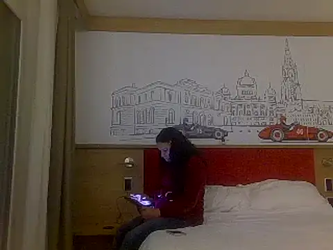 luanadigarda online show from March 18, 2025, 6:28 pm