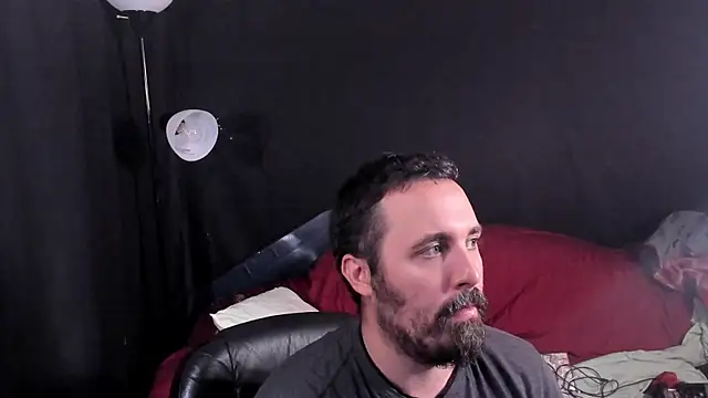 Metalstud online show from October 31, 2025, 12:18 am